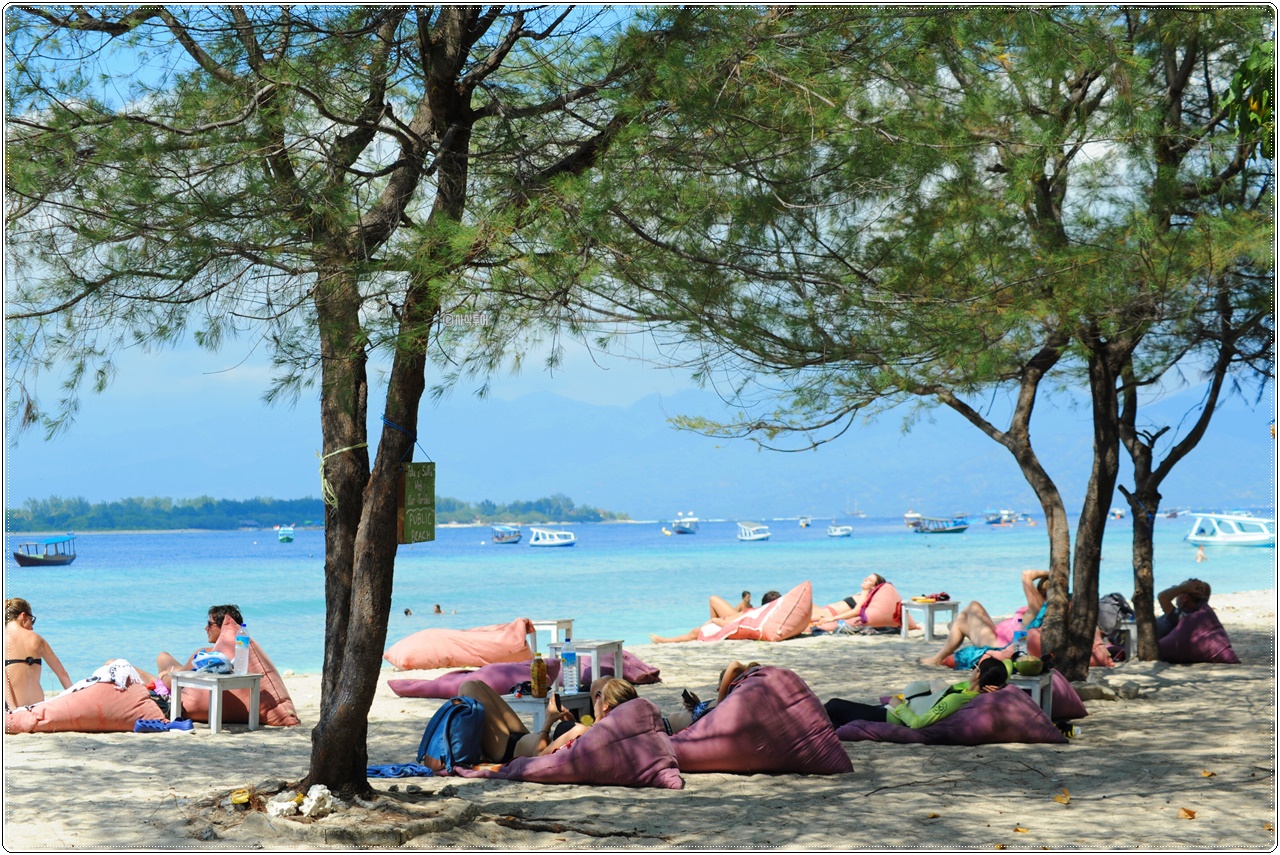 Gili Trawangan — island, landscape and visitor photographs 10