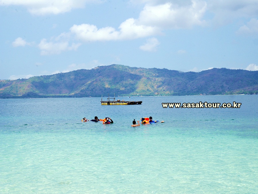 Gili Nanggu, Sudak, Tangkong & Kedis — island, landscape and visitor photographs 12