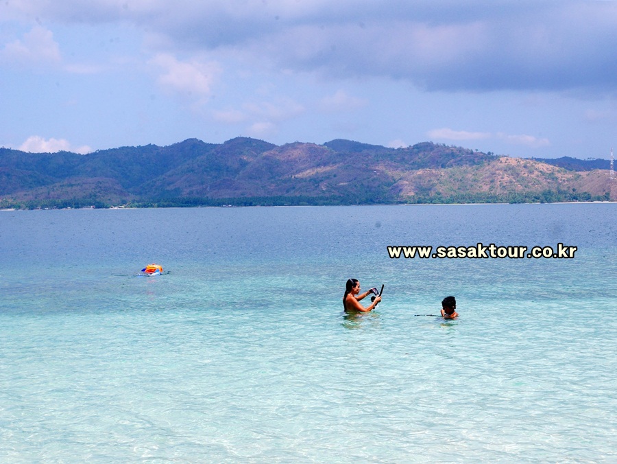 Gili Nanggu, Sudak, Tangkong & Kedis — island, landscape and visitor photographs 13