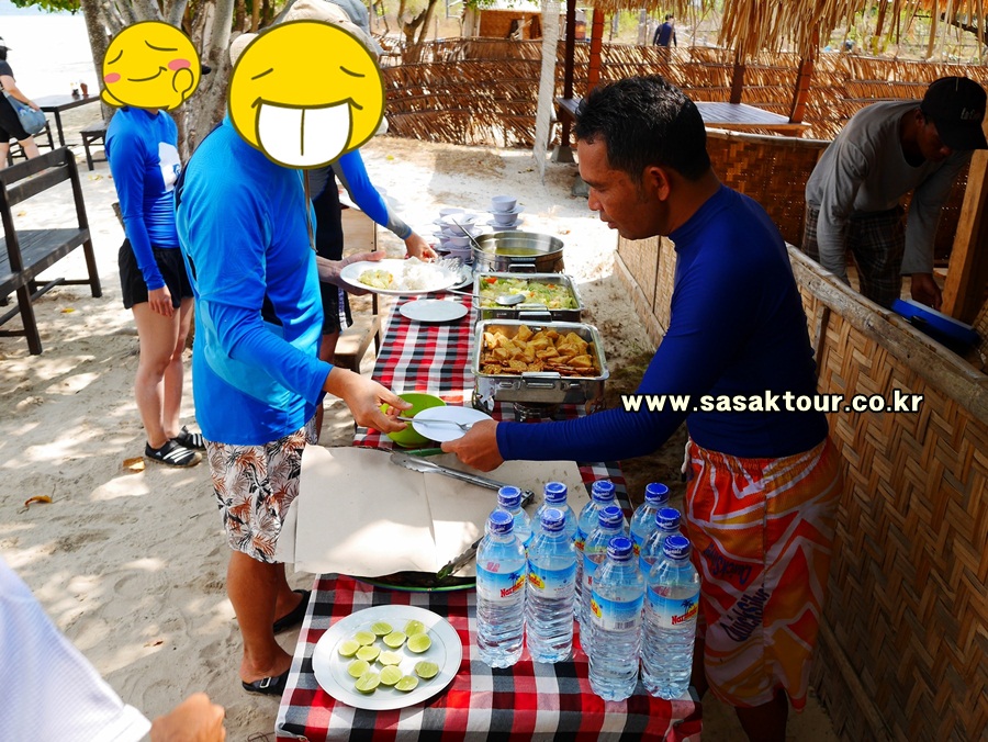 Gili Nanggu, Sudak, Tangkong & Kedis — island, landscape and visitor photographs 14