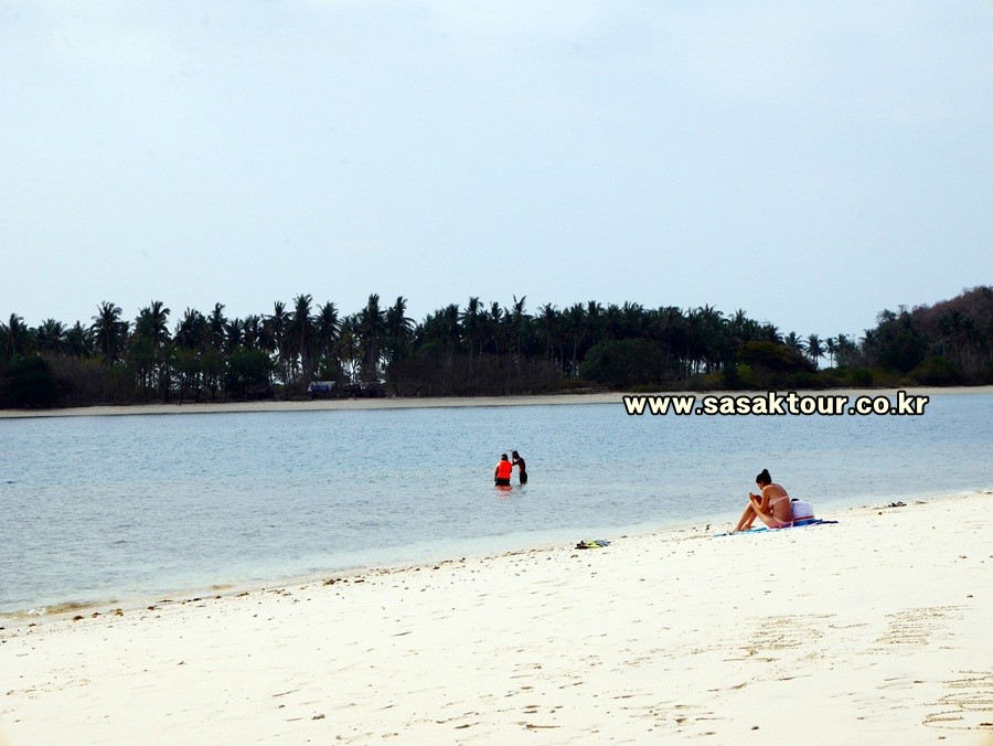 Gili Nanggu, Sudak, Tangkong & Kedis — island, landscape and visitor photographs 19