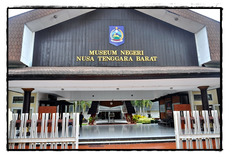 West Nusa Tenggara State Museum — island, landscape and visitor photographs 1