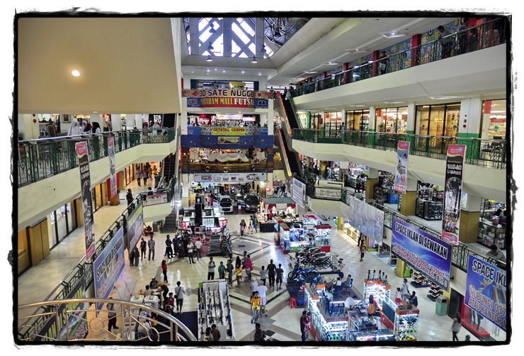 Mataram Mall — Original Shopping Guide — original shopping photographs 1