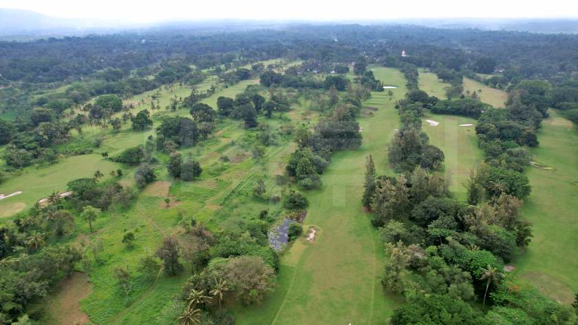 GEC Rinjani Golf & Resort — course and clubhouse photographs 7