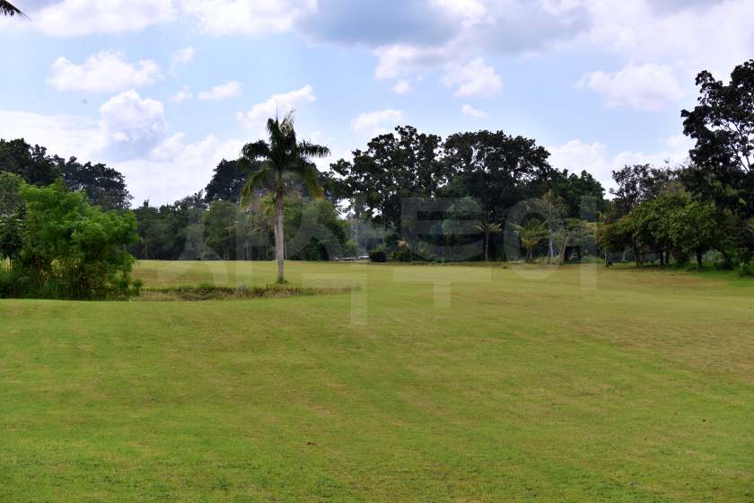 GEC Rinjani Golf & Resort — course and clubhouse photographs 10