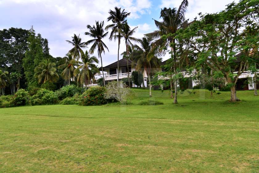 GEC Rinjani Golf & Resort — course and clubhouse photographs 25