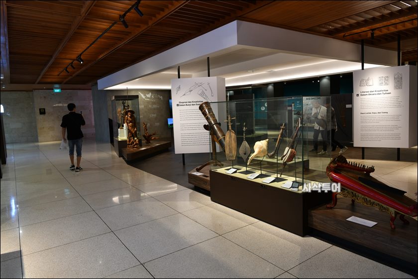 Museum Indonesia at TMII — photograph 6