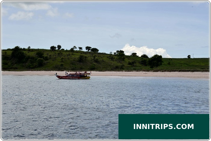Boat journey along the coast · photo 25