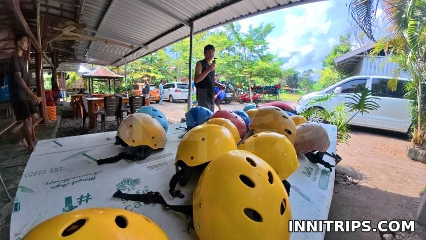 Hotel pickup and rafting centre · rafting photo 1