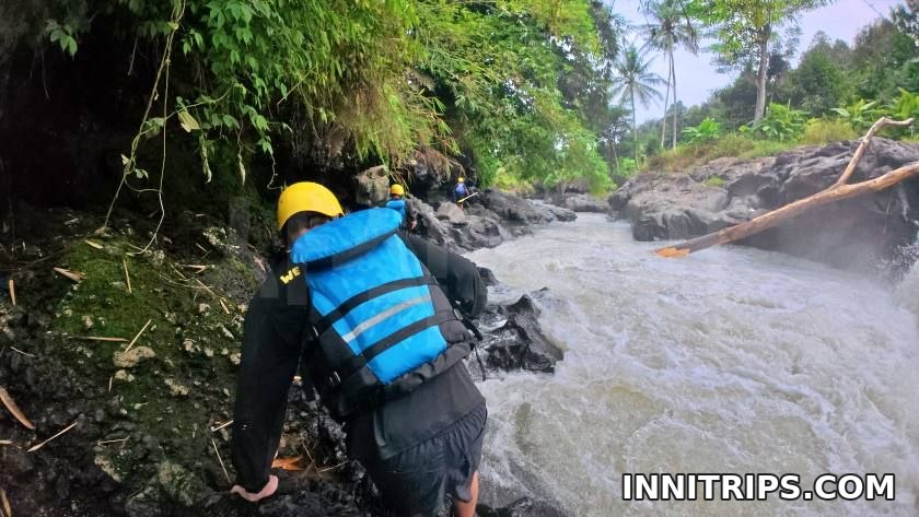 Walk around the waterfall · rafting photo 22