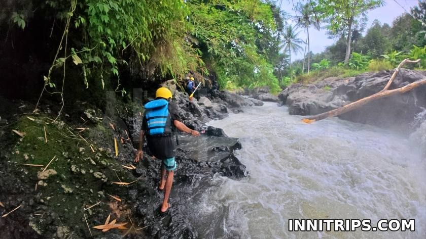 Walk around the waterfall · rafting photo 23