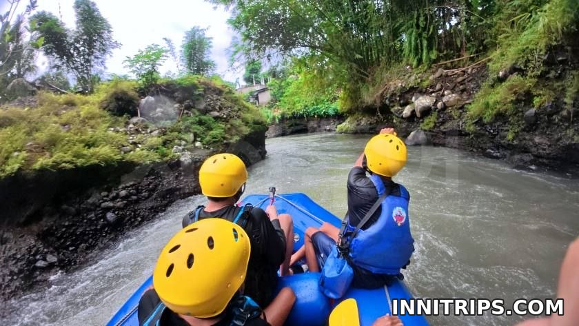 Continue downriver · rafting photo 27