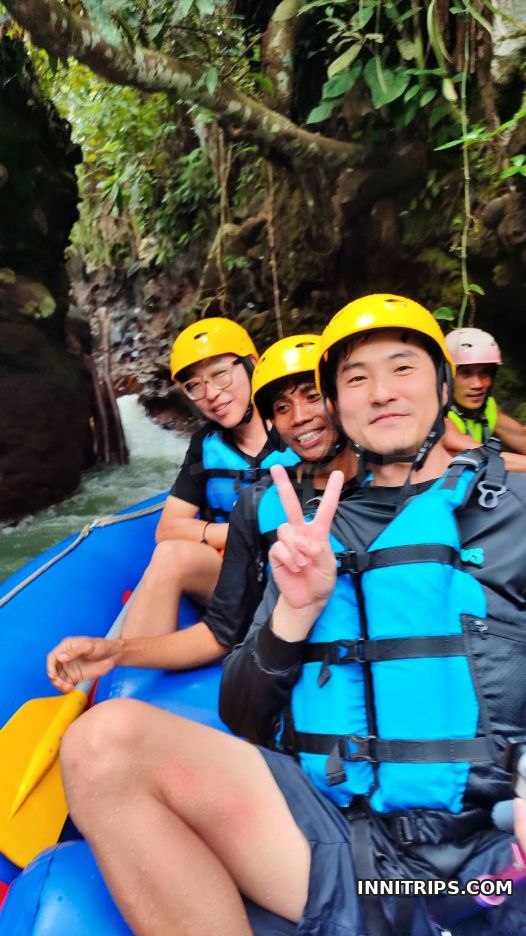 Photos and final river section · rafting photo 33