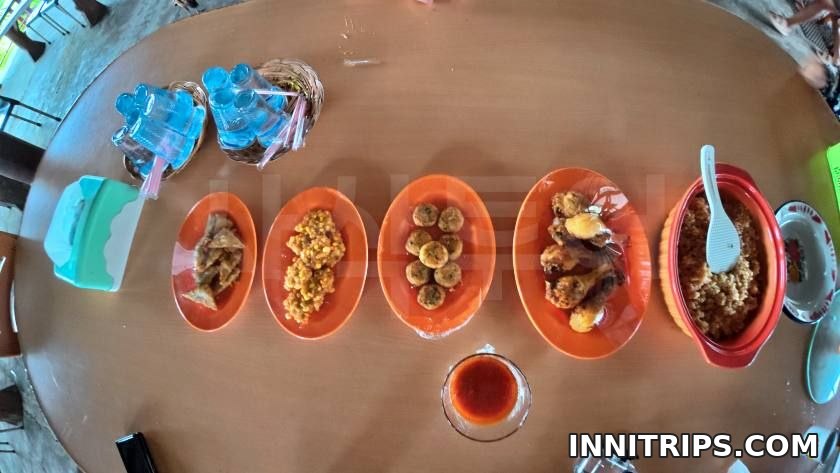 Local lunch and hotel return · rafting photo 41