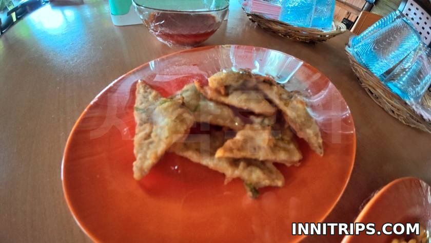 Local lunch and hotel return · rafting photo 47