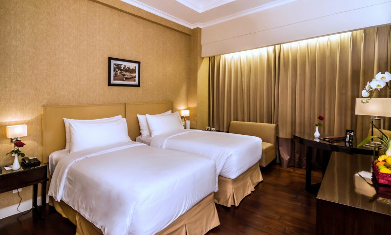 Another view of the guest room