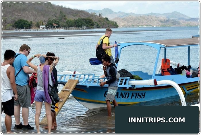 Private boat to Gili Ringgit · secret islands photo 4