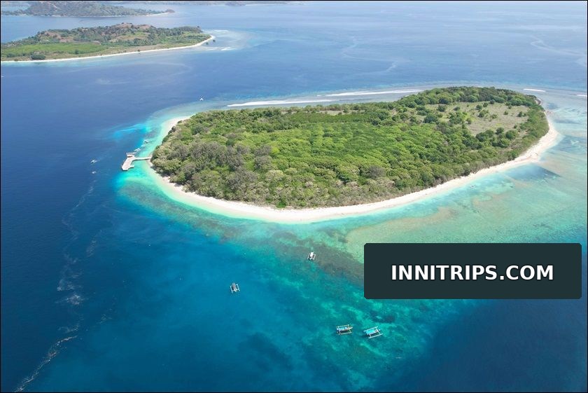 Private boat to Gili Ringgit · secret islands photo 5