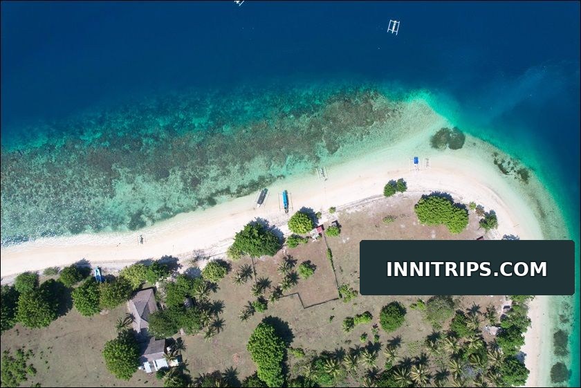 Boat transfer to Gili Layar · secret islands photo 13