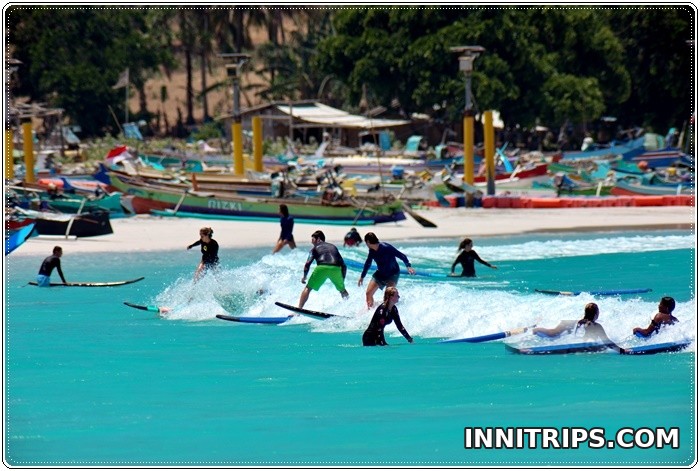 Guided surf practice in the sea · Lombok surf lesson photo 18