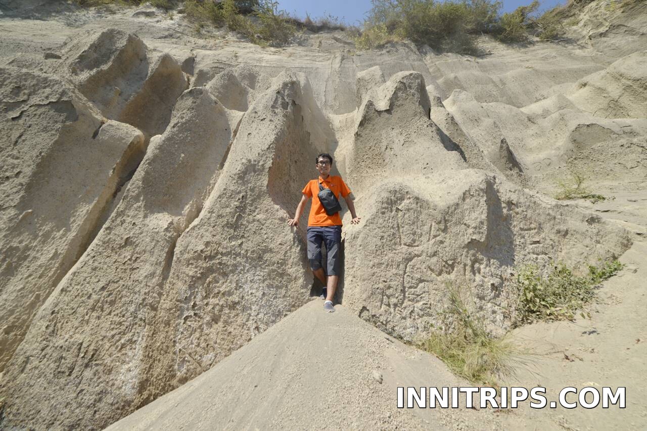Hotel pickup and Pantai Tebing · North Lombok waterfall tour photo 4