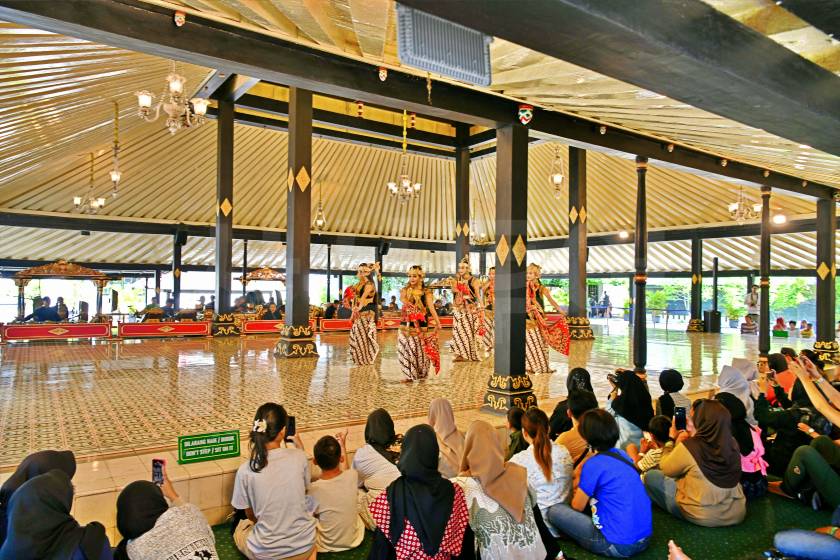 Kraton Yogyakarta — Sultan’s Palace — original visitor photograph 18
