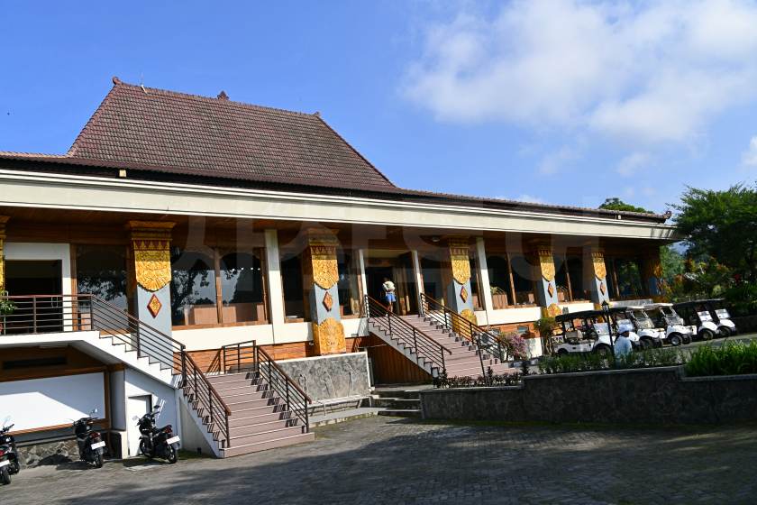 Merapi Golf Yogyakarta — original course and clubhouse photograph 4