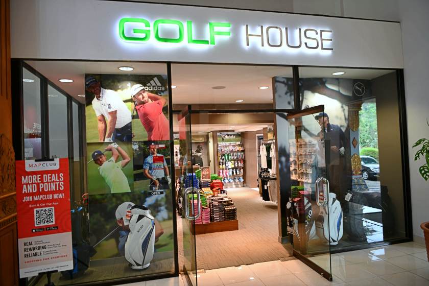 Merapi Golf Yogyakarta — original course and clubhouse photograph 8