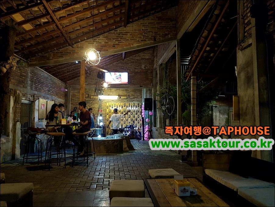 Taphouse Beer Garden — original visitor photograph 4