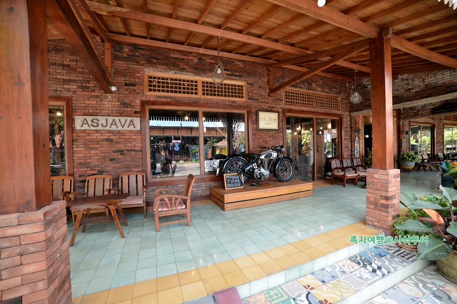 ASJAVA Genuine Leather — original visitor photograph 1